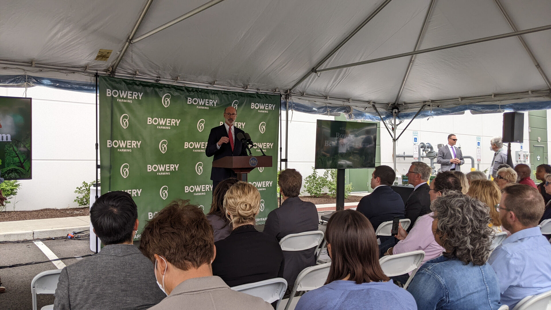 Gov. Tom Wolf visits new vertical farm in Bethlehem